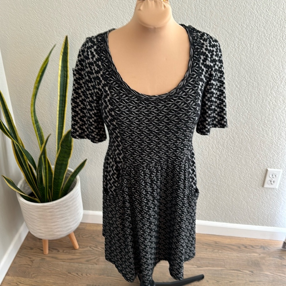 Anthropologie stretchy knit dress. Size M